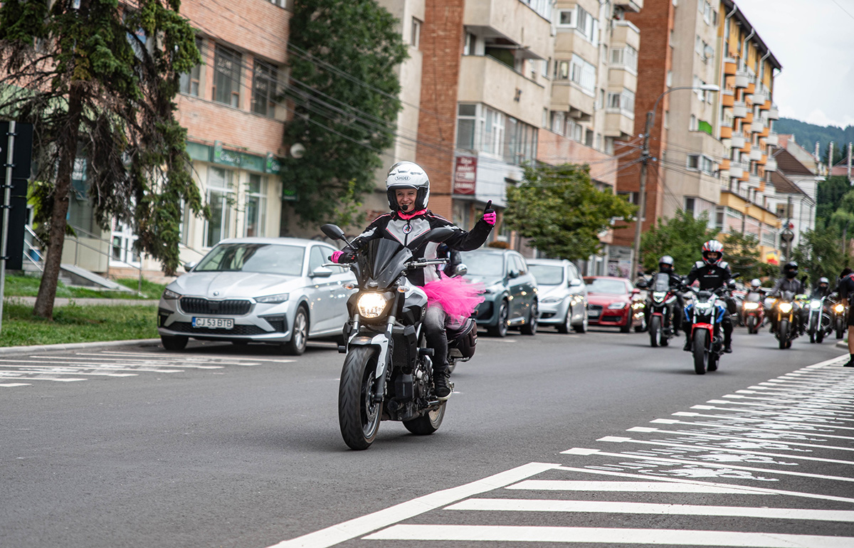 Harmadik alkalommal gurultak a női motorosok Harmadik alkalommal gurultak a női motorosok
